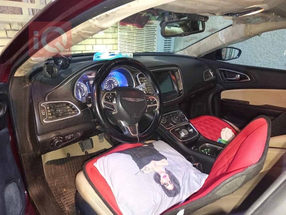 Chrysler 200